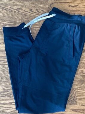 Vuori men’s joggers